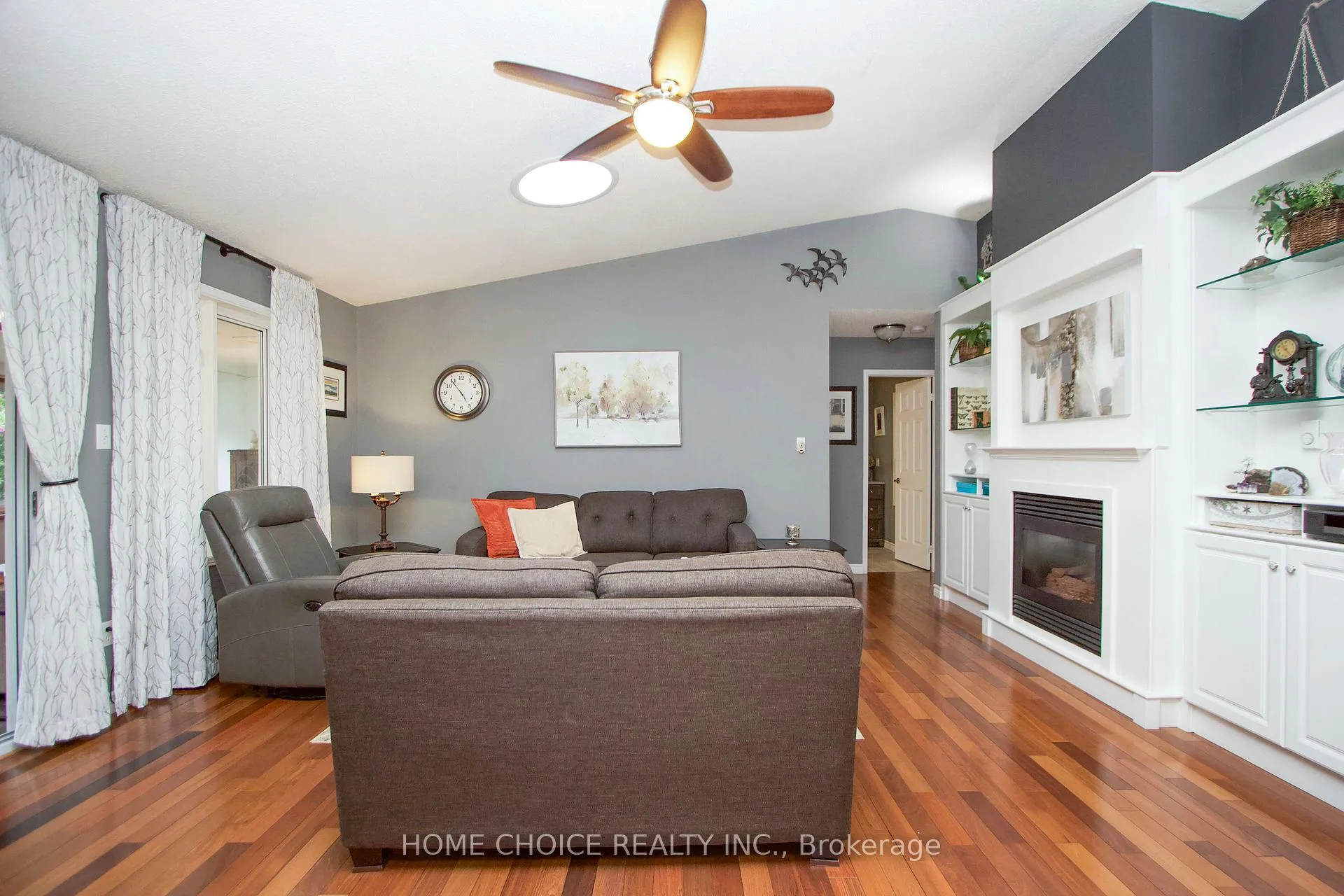 Photo 7 of 29 Cornerbrook Court, Clarington, Newcastle — HOMEH