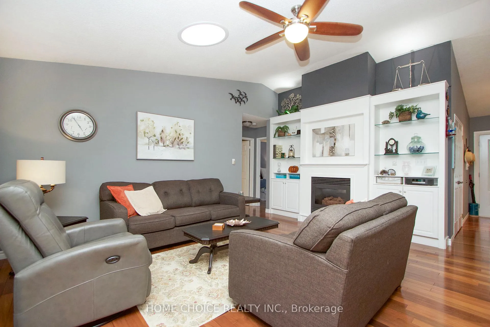 Photo 8 of 29 Cornerbrook Court, Clarington, Newcastle — HOMEH