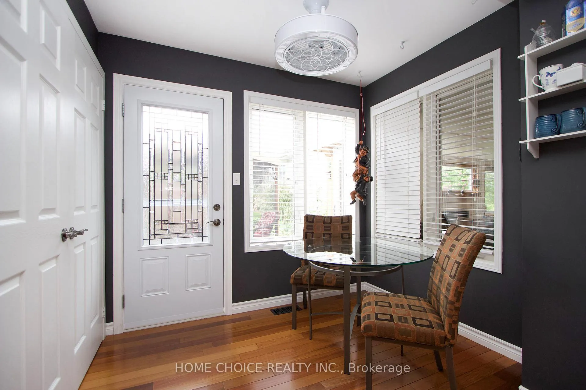 Photo 15 of 29 Cornerbrook Court, Clarington, Newcastle — HOMEH