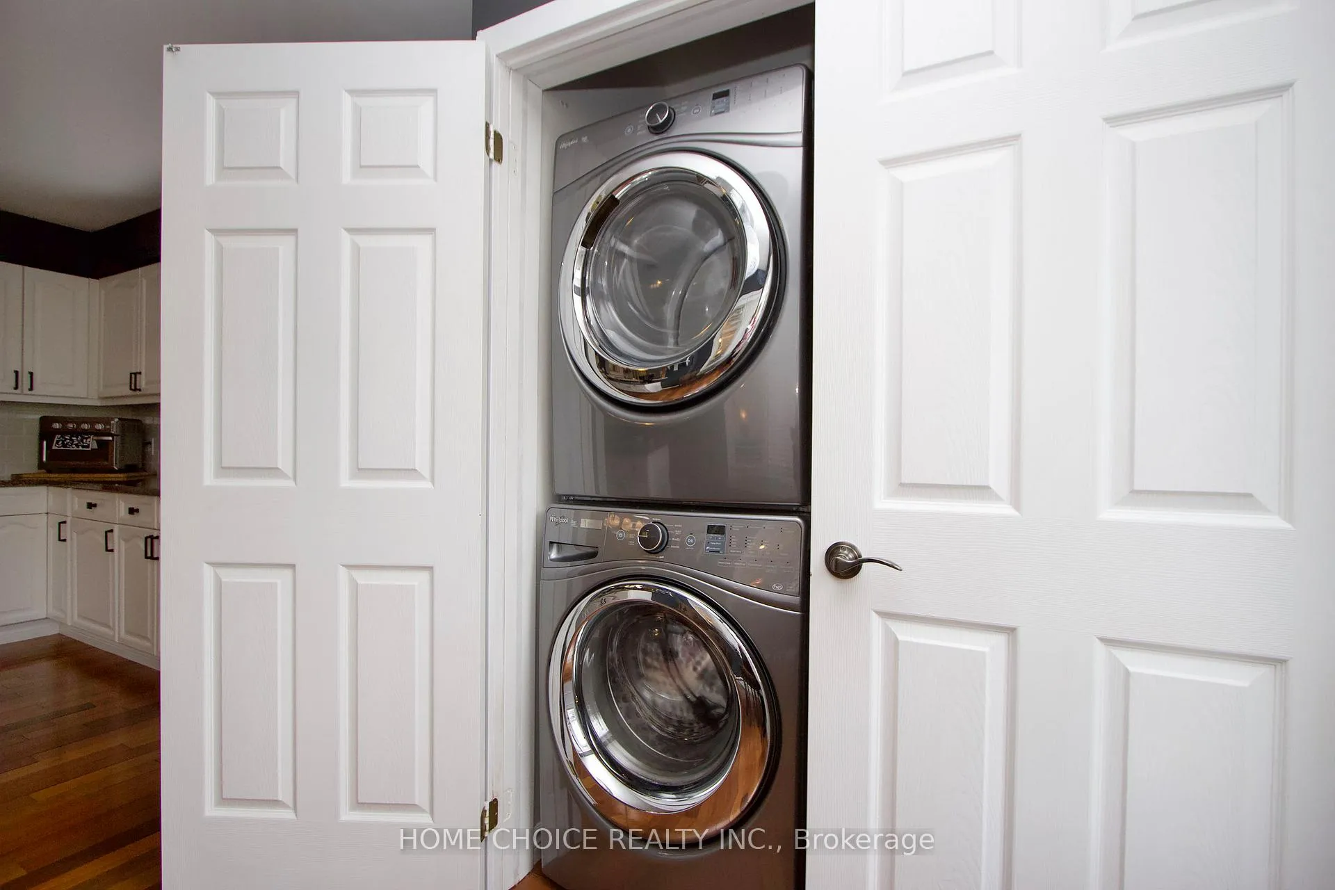 Photo 16 of 29 Cornerbrook Court, Clarington, Newcastle — HOMEH