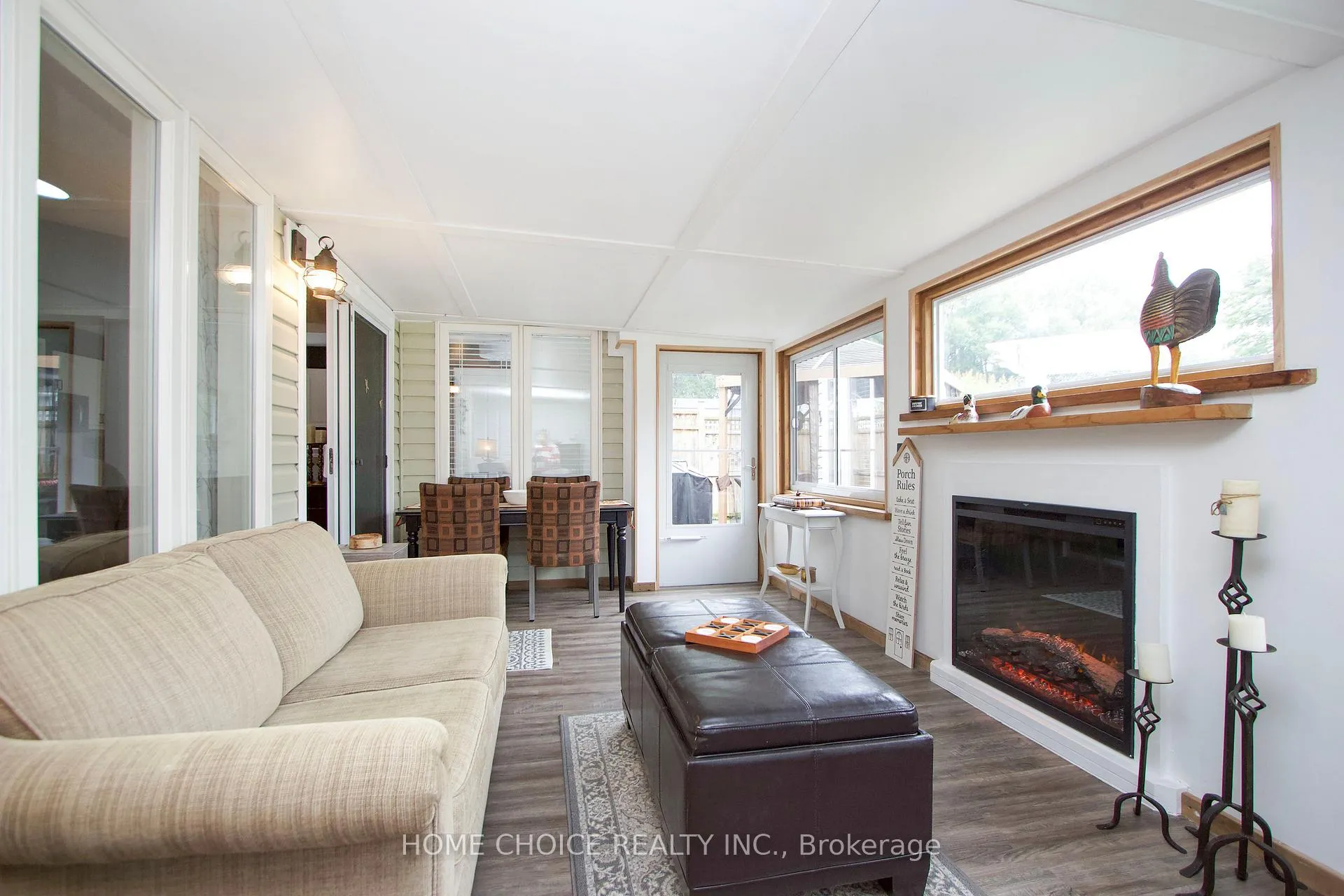 Photo 20 of 29 Cornerbrook Court, Clarington, Newcastle — HOMEH
