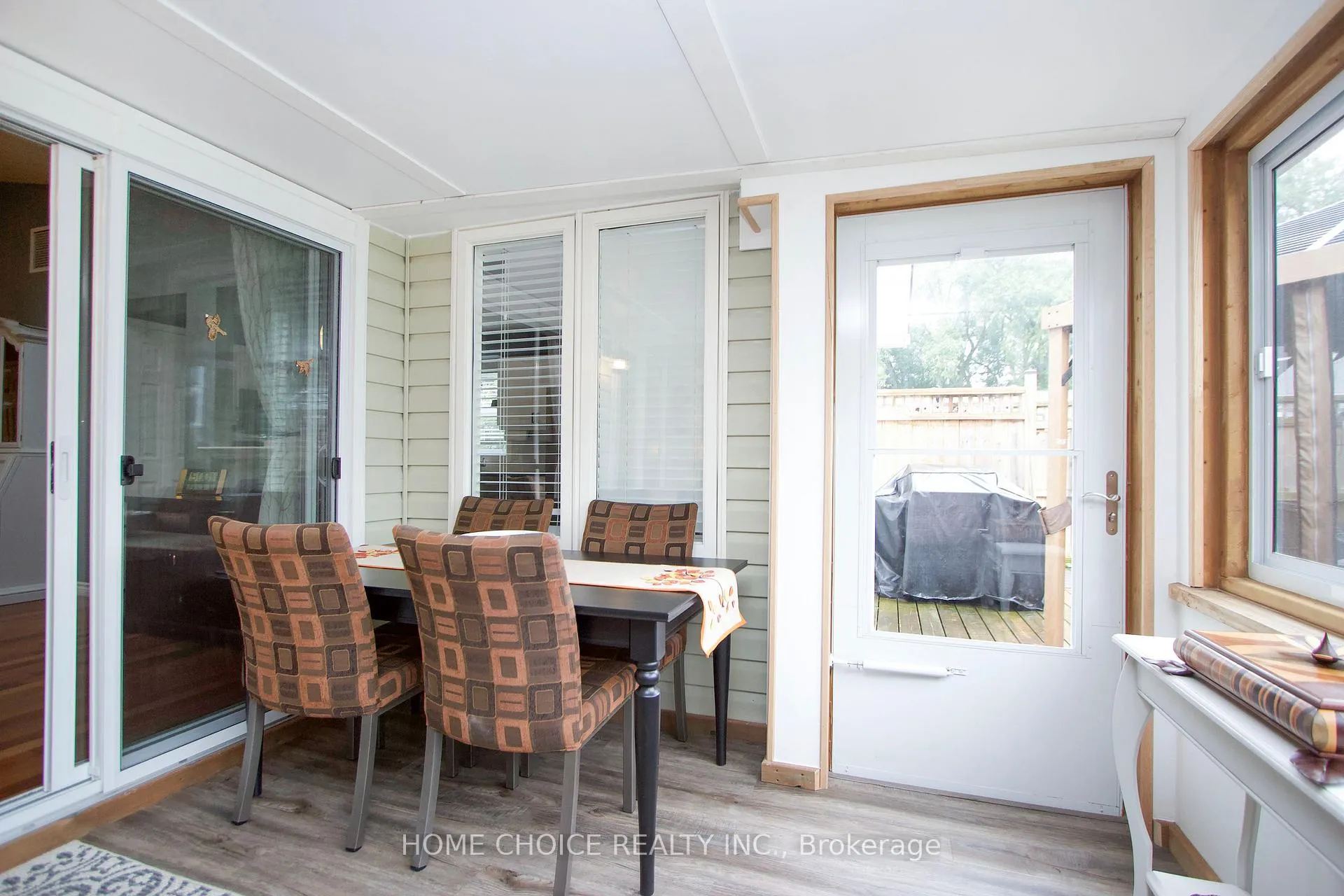 Photo 21 of 29 Cornerbrook Court, Clarington, Newcastle — HOMEH