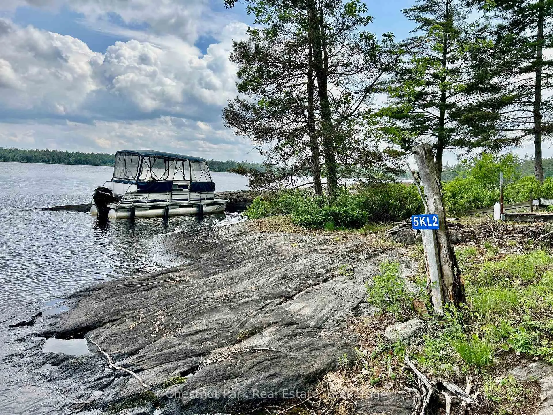Photo 2 of Part 2 Burnt Island, Gravenhurst — HOMEH