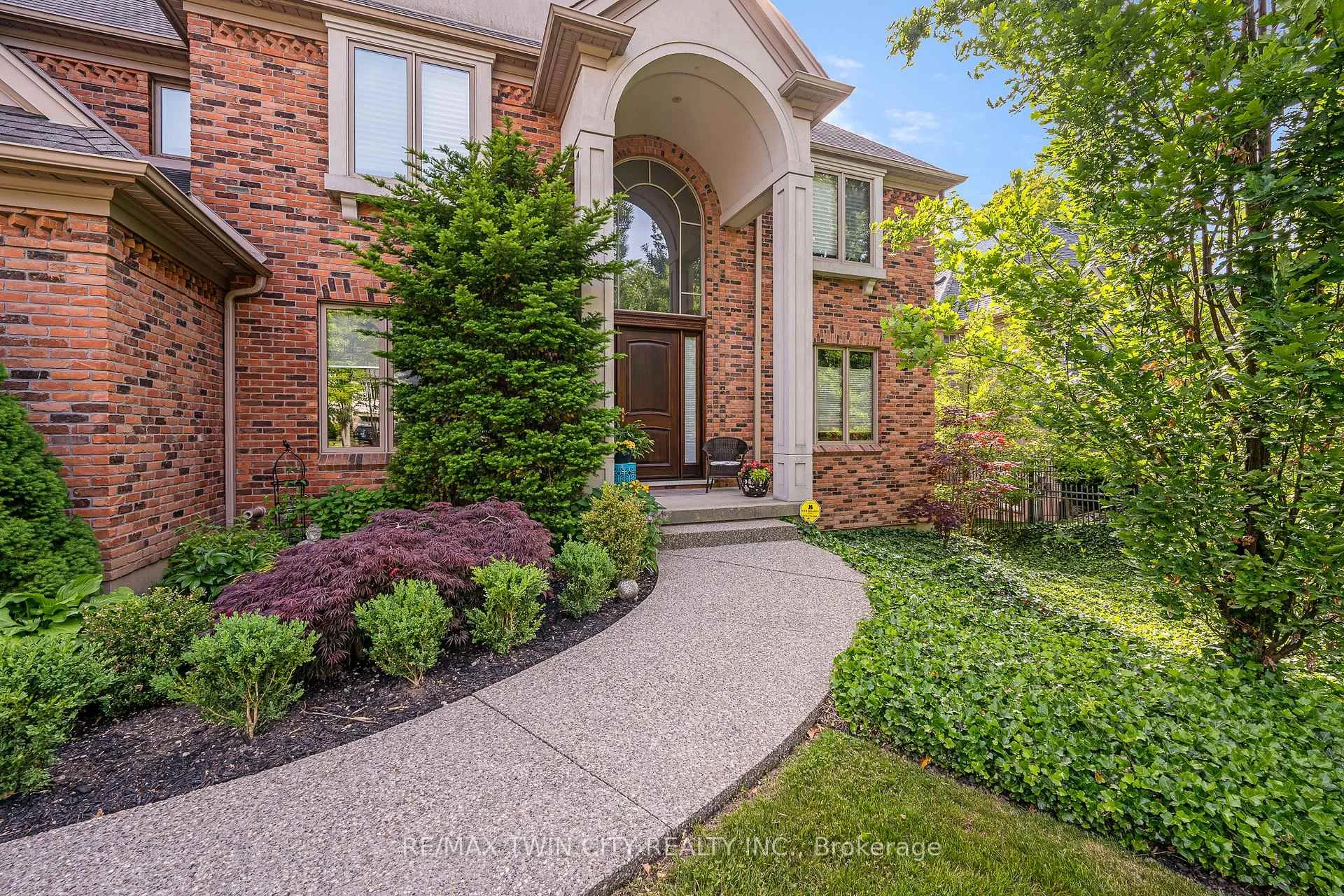 Photo 3 of 273 Carrington Place, Waterloo — HOMEH