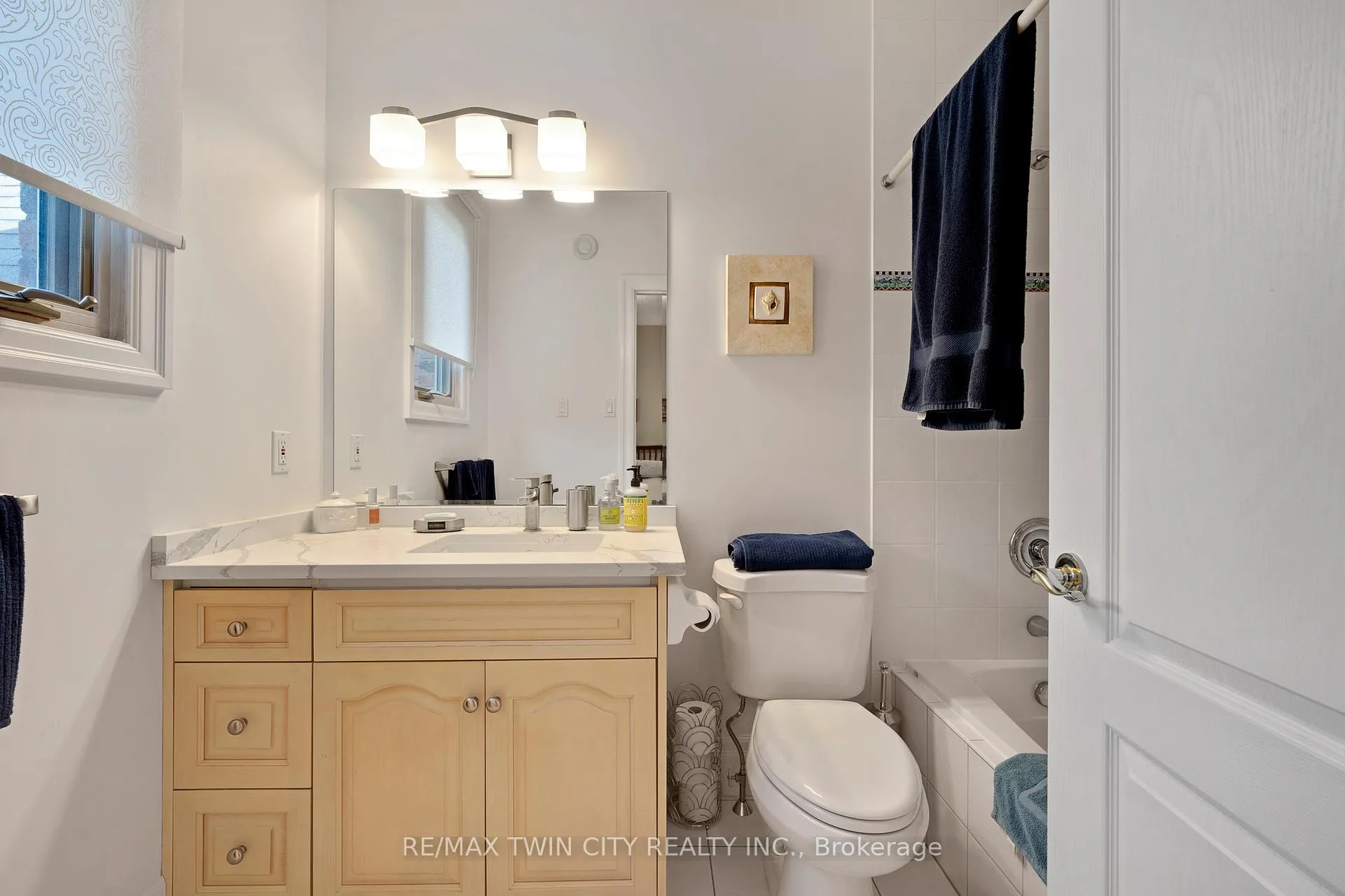 Photo 21 of 273 Carrington Place, Waterloo — HOMEH