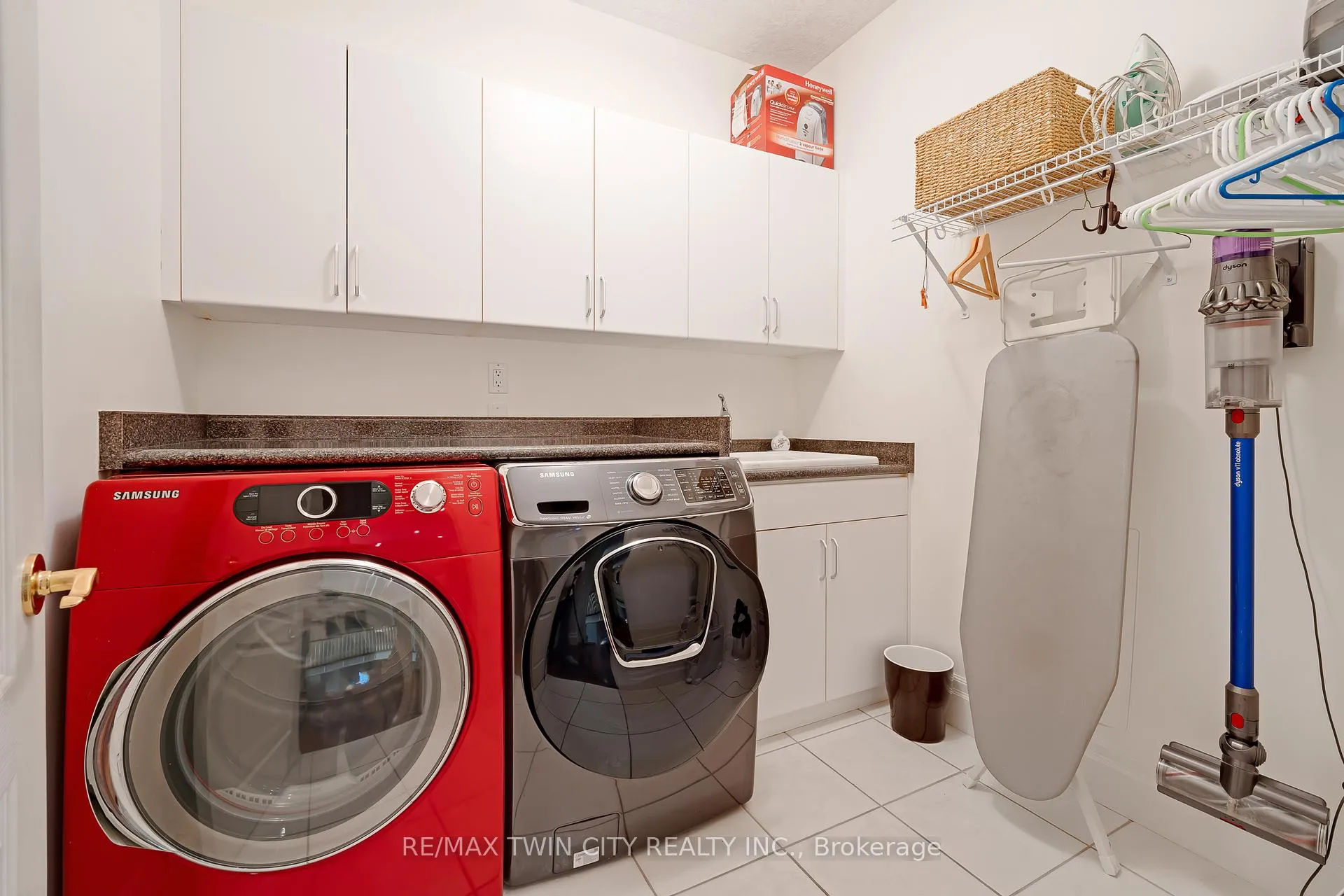 Photo 32 of 273 Carrington Place, Waterloo — HOMEH