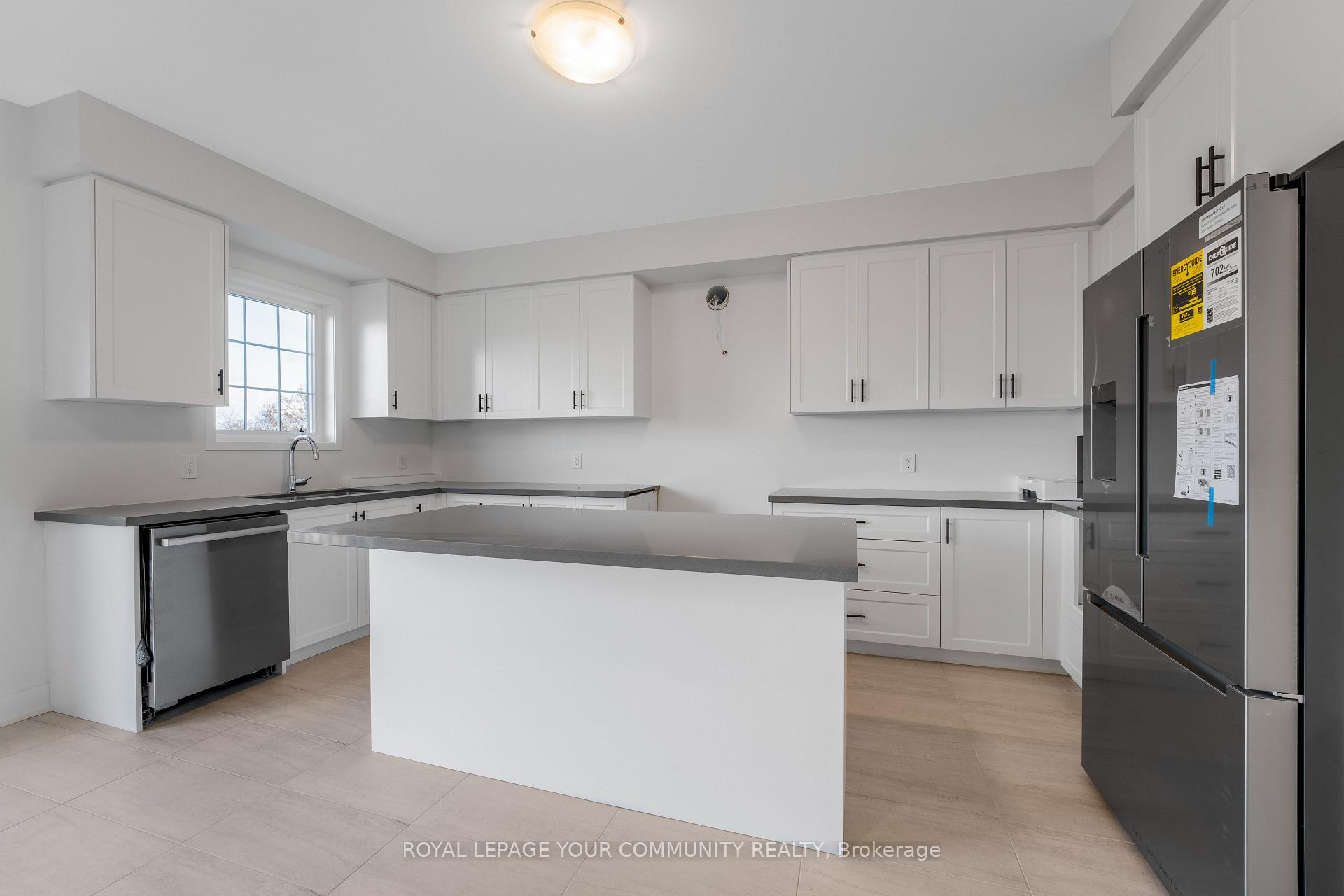 Photo 10 of 46 Altamira Road, Brampton, Vales of Castlemore — HOMEH