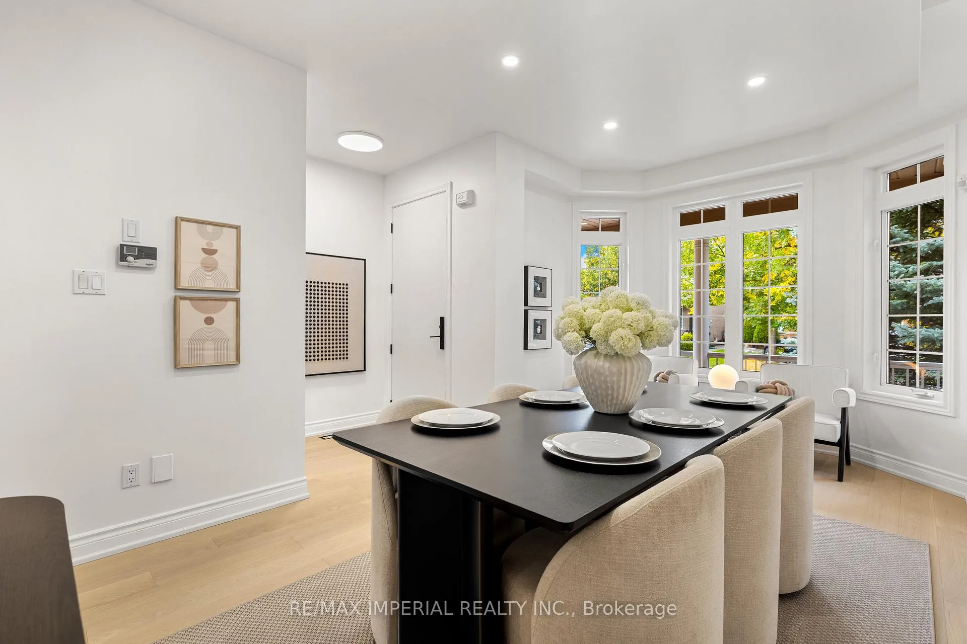 Photo 4 of 59 Amparo Drive, Vaughan, Vellore Village — HOMEH