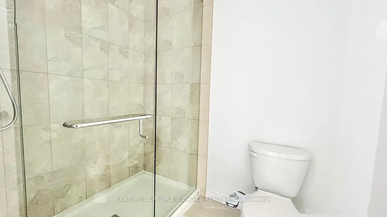Photo 15 of 23 Saddlebrook Court, Kitchener — HOMEH