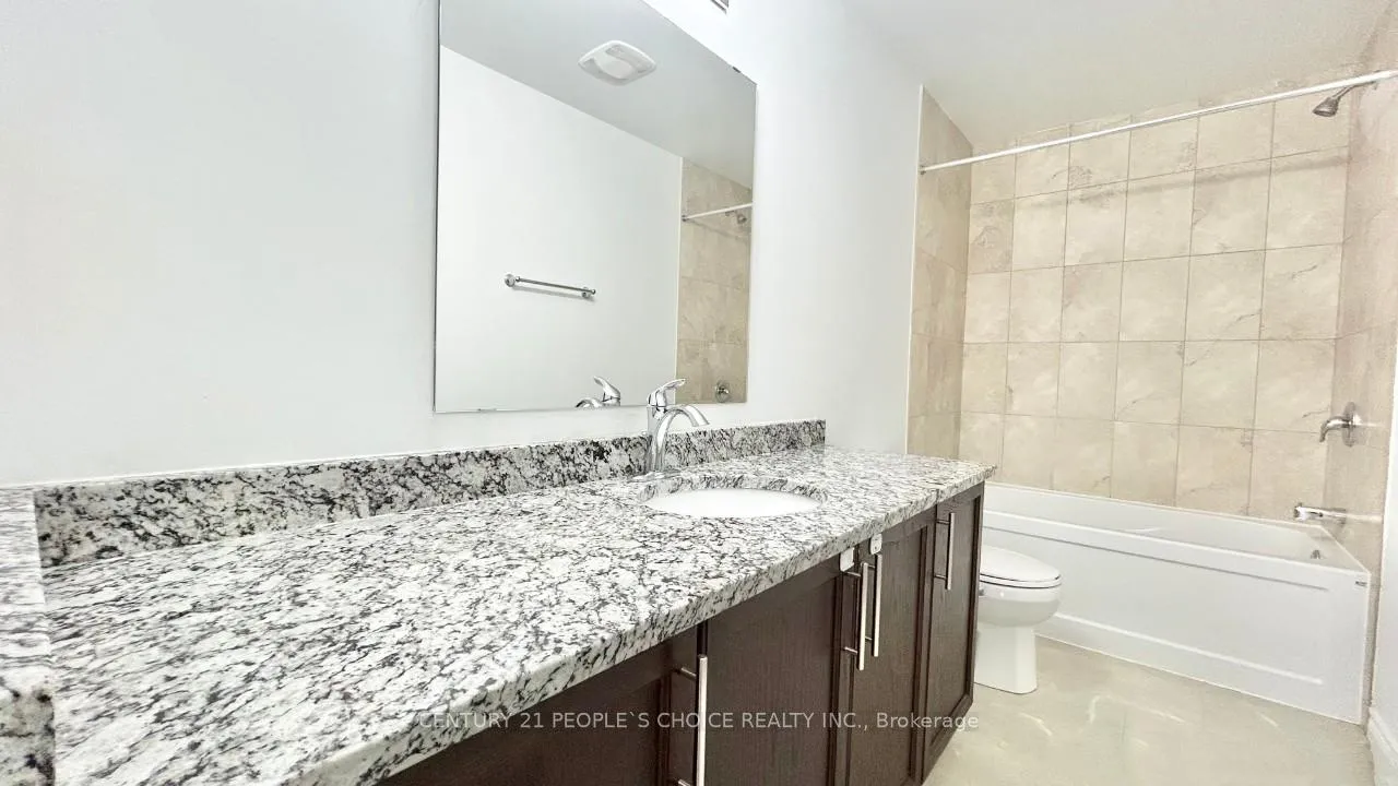 Photo 20 of 23 Saddlebrook Court, Kitchener — HOMEH