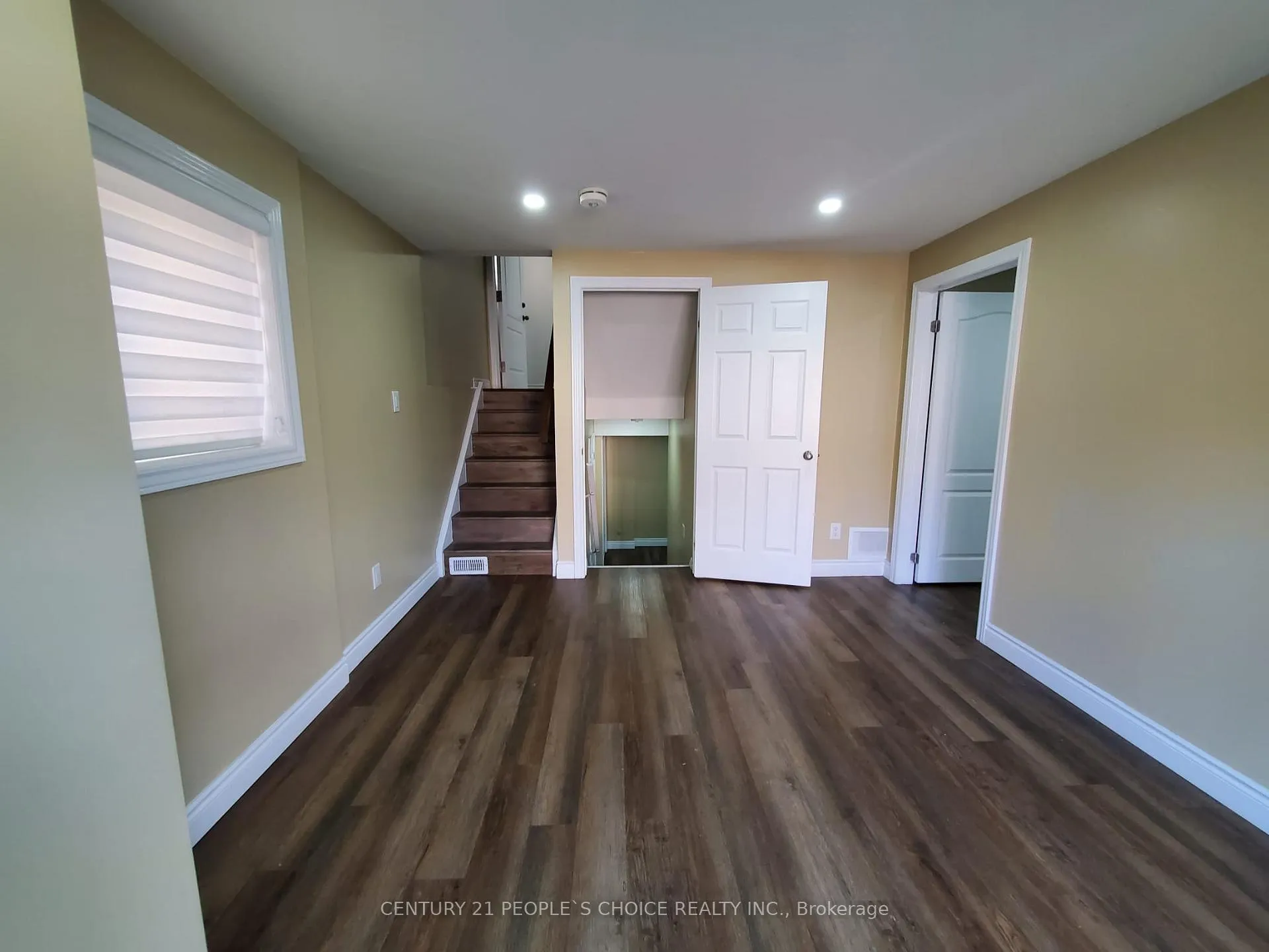 Photo 23 of 23 Saddlebrook Court, Kitchener — HOMEH