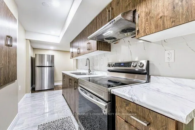 Photo 31 of 23 Saddlebrook Court, Kitchener — HOMEH