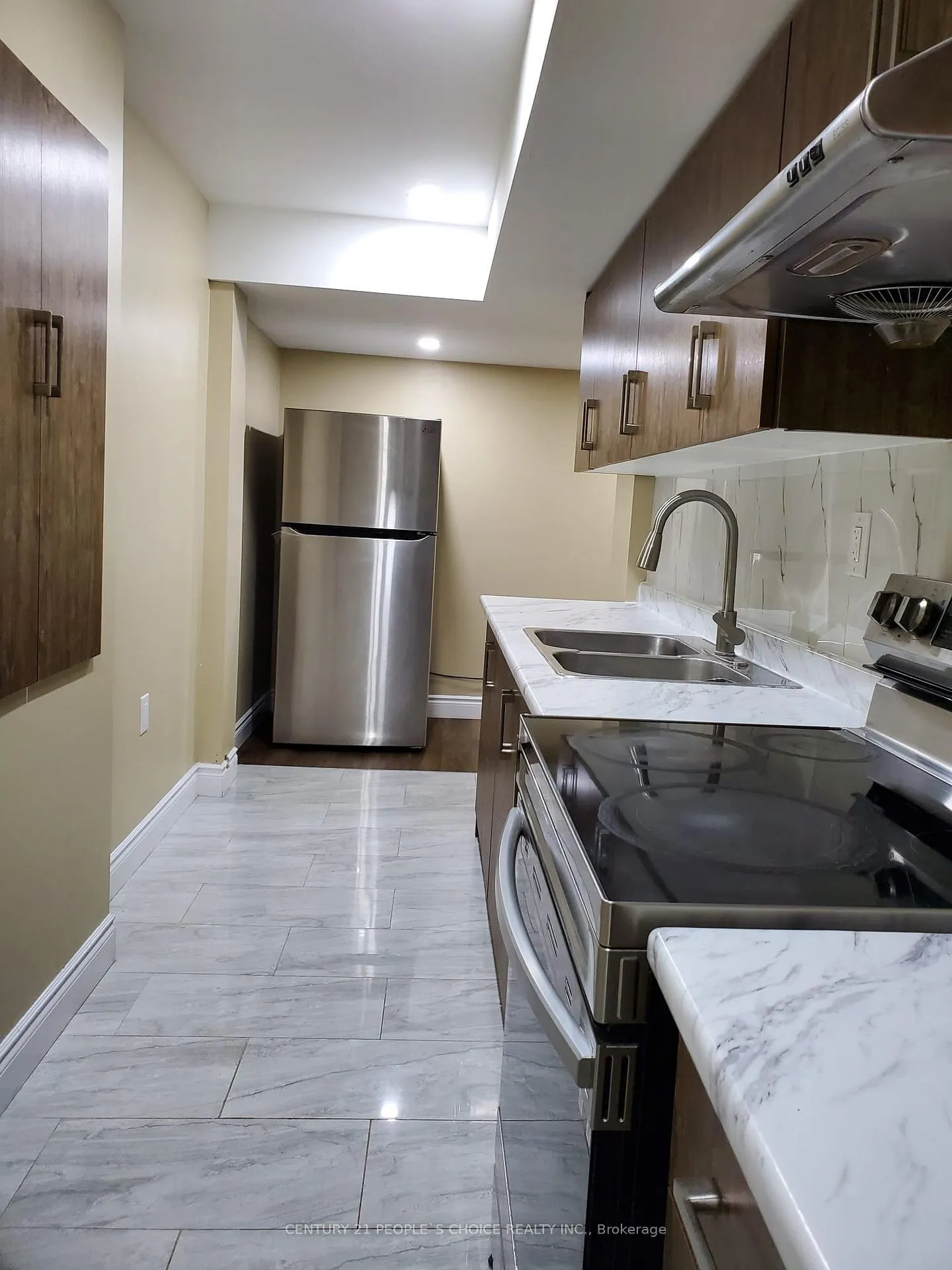 Photo 32 of 23 Saddlebrook Court, Kitchener — HOMEH