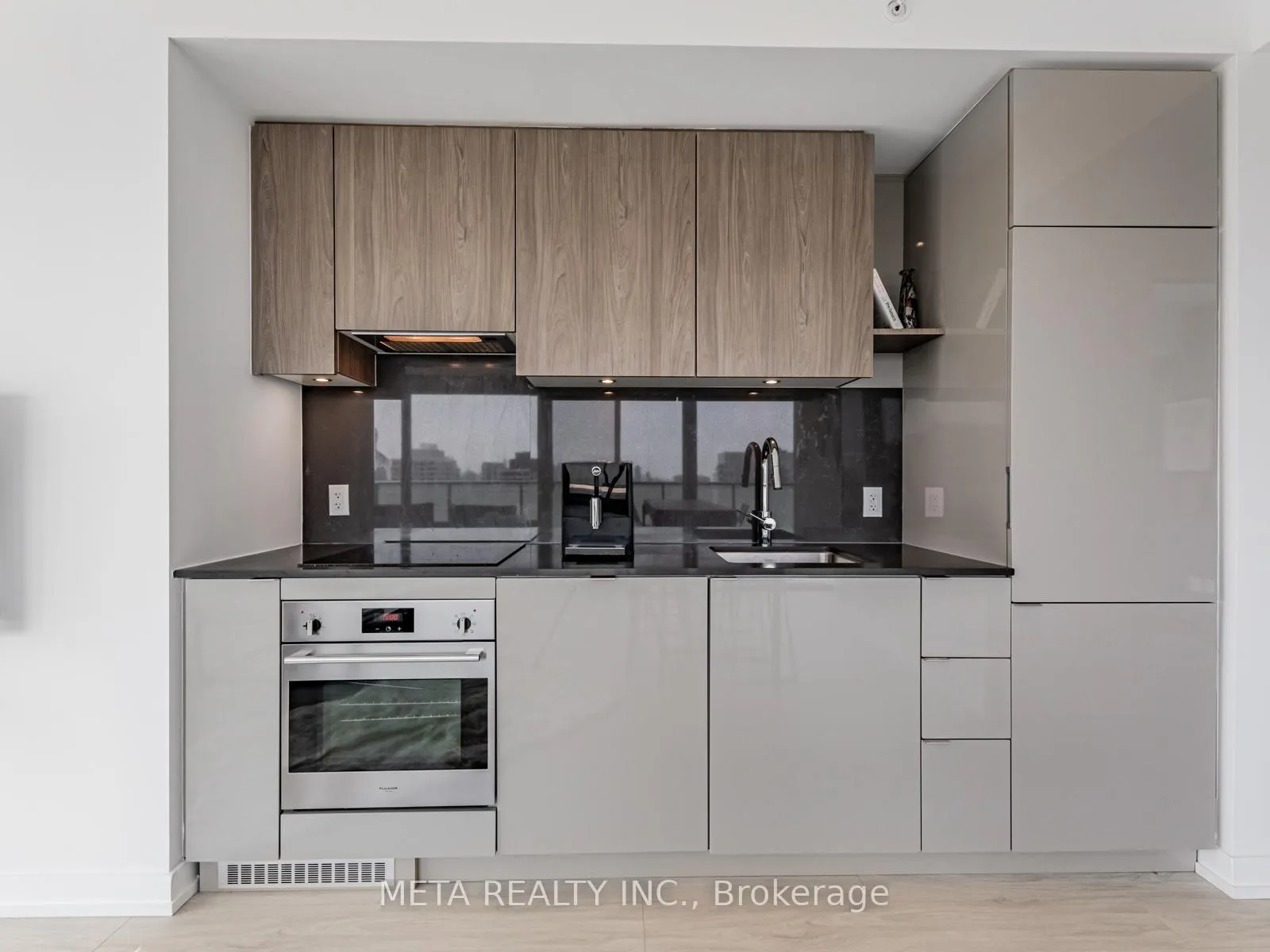 Photo 10 of Unit 2210, 161 Roehampton Avenue E, Toronto, Mount Pleasant West — HOMEH