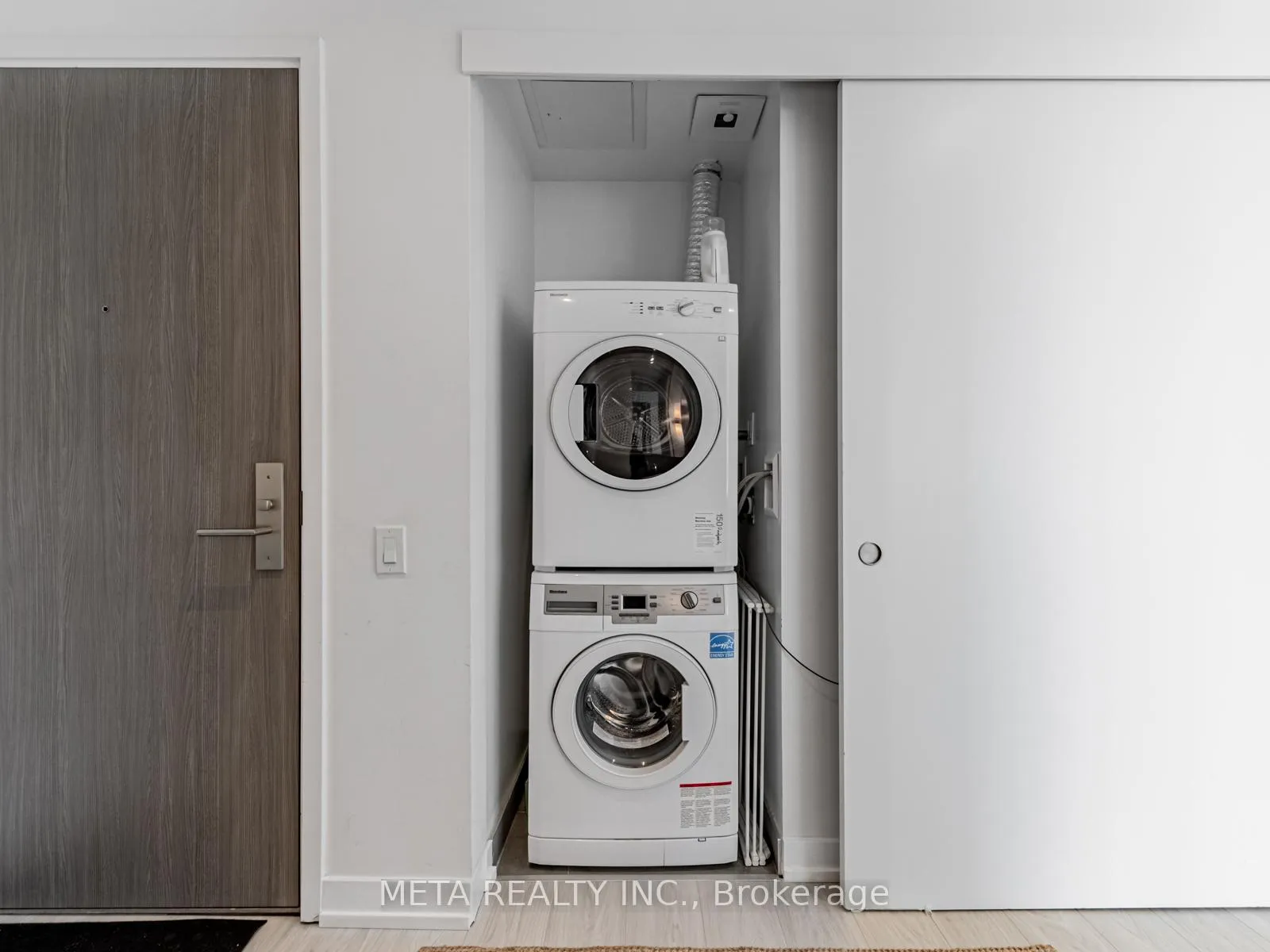 Photo 21 of Unit 2210, 161 Roehampton Avenue E, Toronto, Mount Pleasant West — HOMEH