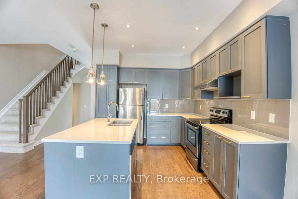 Photo 11 of 758 Carnelian Crescent, Ottawa, Riverside South/Gloucester Glen — HOMEH