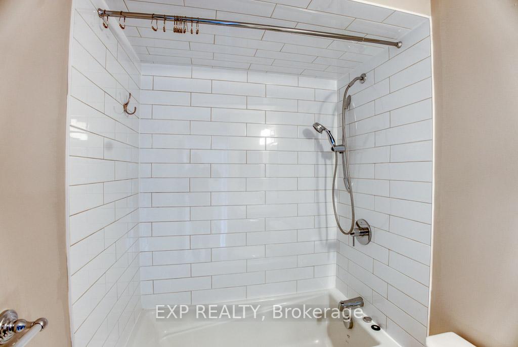 Photo 33 of 758 Carnelian Crescent, Ottawa, Riverside South/Gloucester Glen — HOMEH