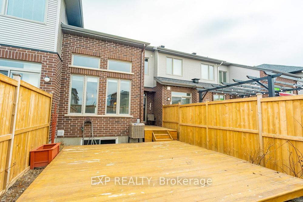 Photo 44 of 758 Carnelian Crescent, Ottawa, Riverside South/Gloucester Glen — HOMEH