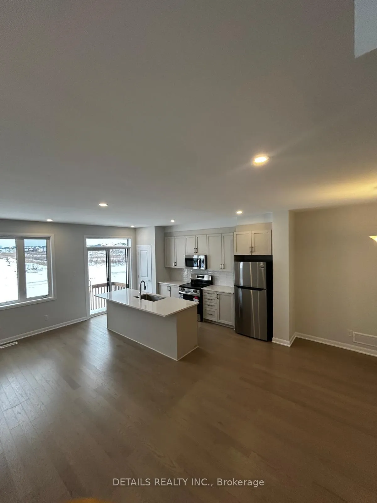 Photo 8 of 746 Fairline Row, Ottawa, Kanata - Emerald Meadows/Trailwest — HOMEH