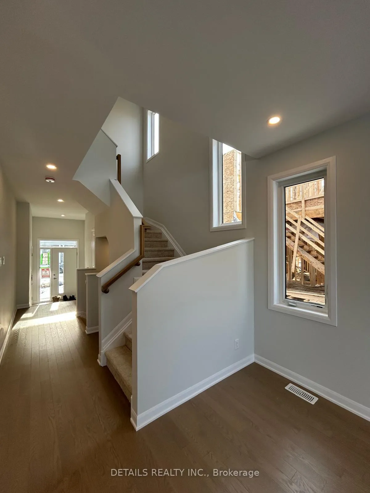 Photo 14 of 746 Fairline Row, Ottawa, Kanata - Emerald Meadows/Trailwest — HOMEH