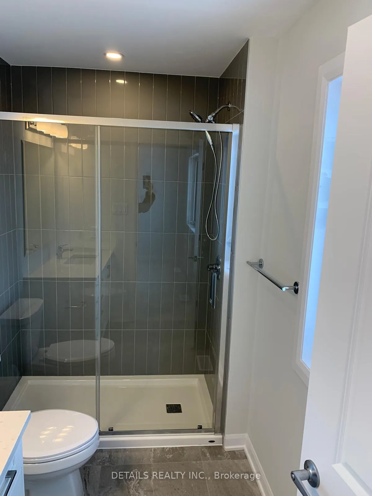Photo 25 of 746 Fairline Row, Ottawa, Kanata - Emerald Meadows/Trailwest — HOMEH