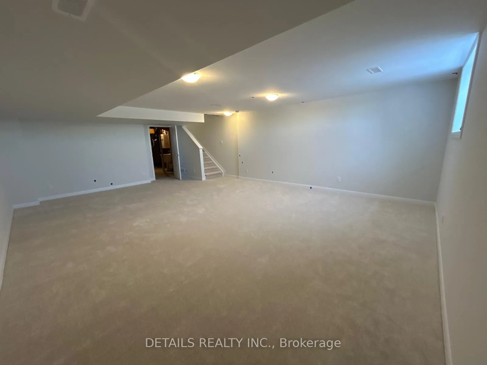 Photo 31 of 746 Fairline Row, Ottawa, Kanata - Emerald Meadows/Trailwest — HOMEH