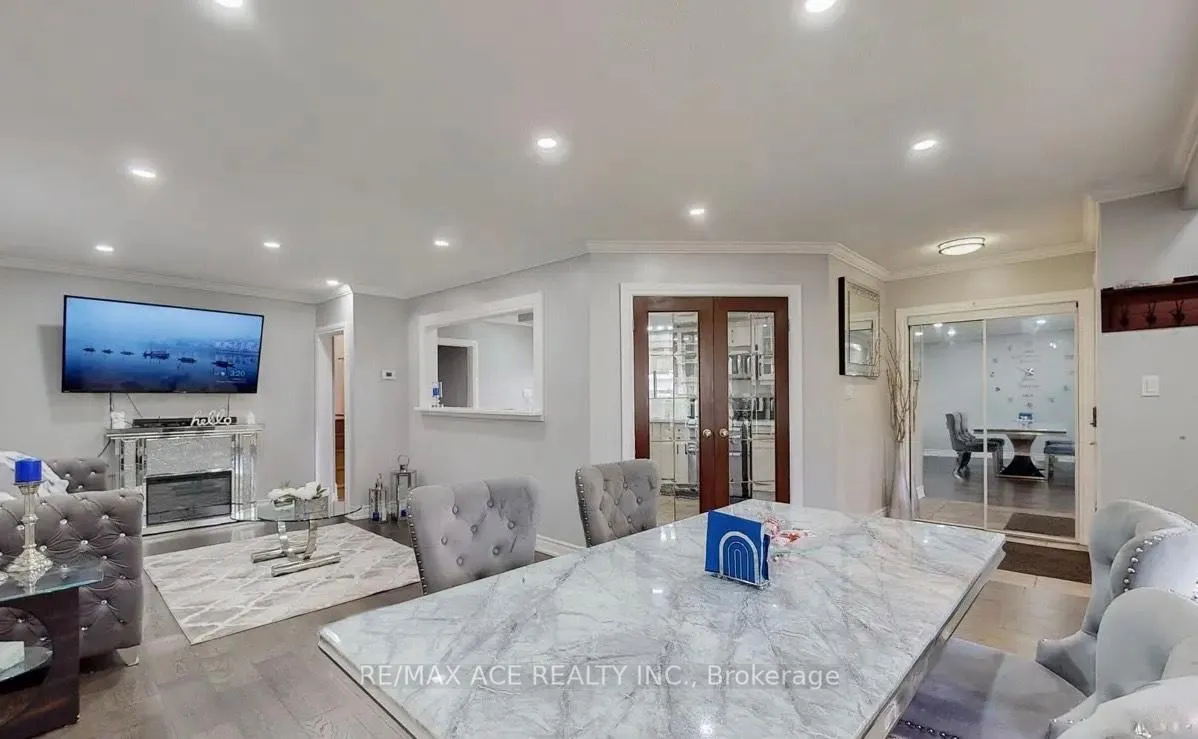 Photo 7 of 603 Braemor Court, Oshawa, McLaughlin — HOMEH