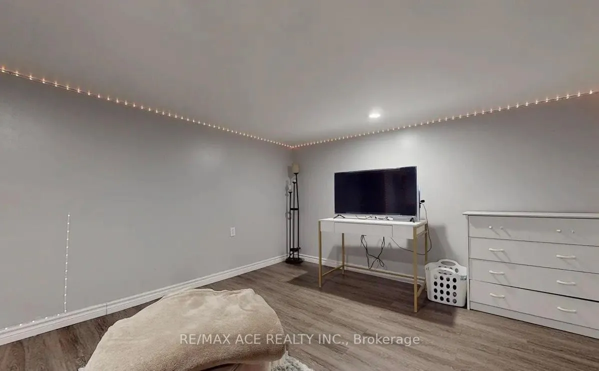 Photo 19 of 603 Braemor Court, Oshawa, McLaughlin — HOMEH