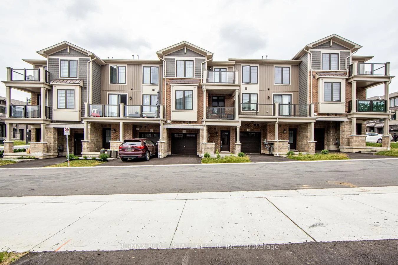 Photo 1 of Unit 128, 10 Birmingham Drive, Cambridge — HOMEH