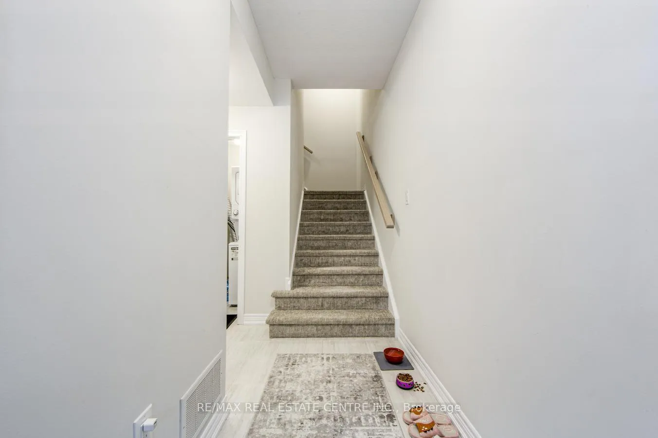 Photo 4 of Unit 128, 10 Birmingham Drive, Cambridge — HOMEH