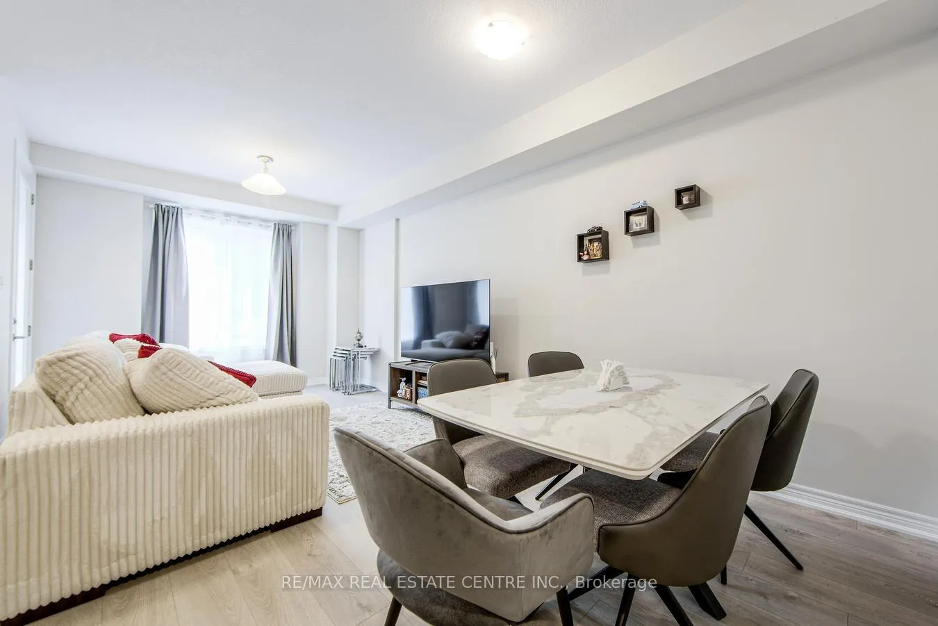 Photo 6 of Unit 128, 10 Birmingham Drive, Cambridge — HOMEH