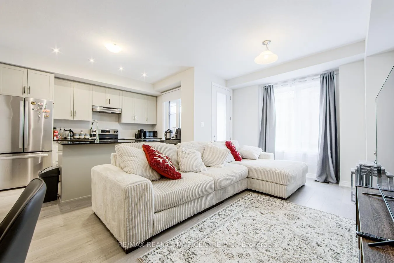 Photo 8 of Unit 128, 10 Birmingham Drive, Cambridge — HOMEH