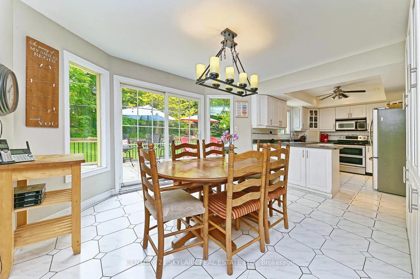 Photo 4 of 33 Hathaway Court, Caledon, Bolton North — HOMEH