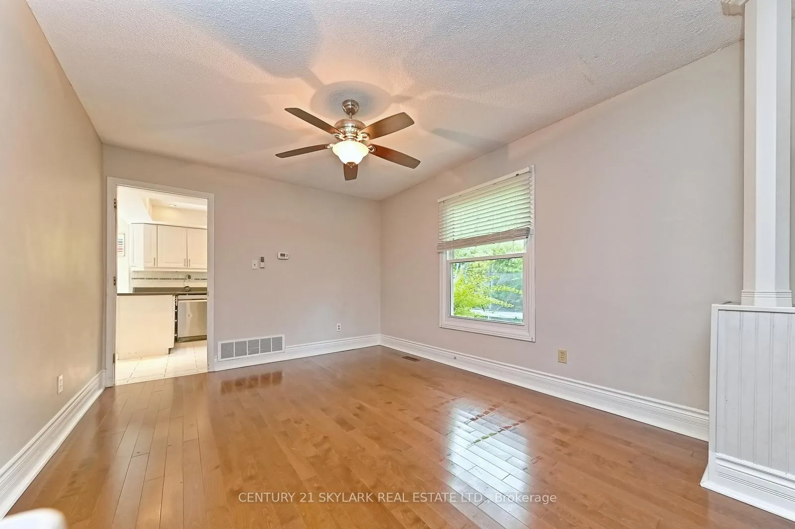 Photo 13 of 33 Hathaway Court, Caledon, Bolton North — HOMEH