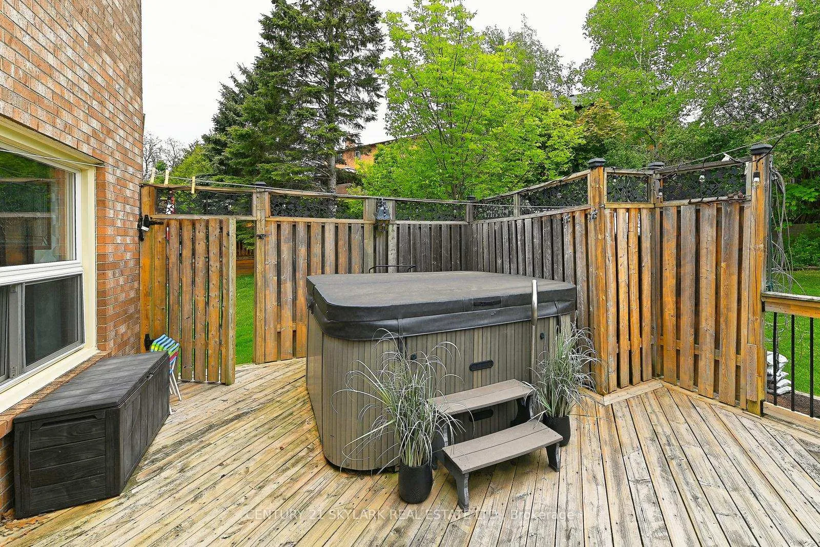 Photo 31 of 33 Hathaway Court, Caledon, Bolton North — HOMEH