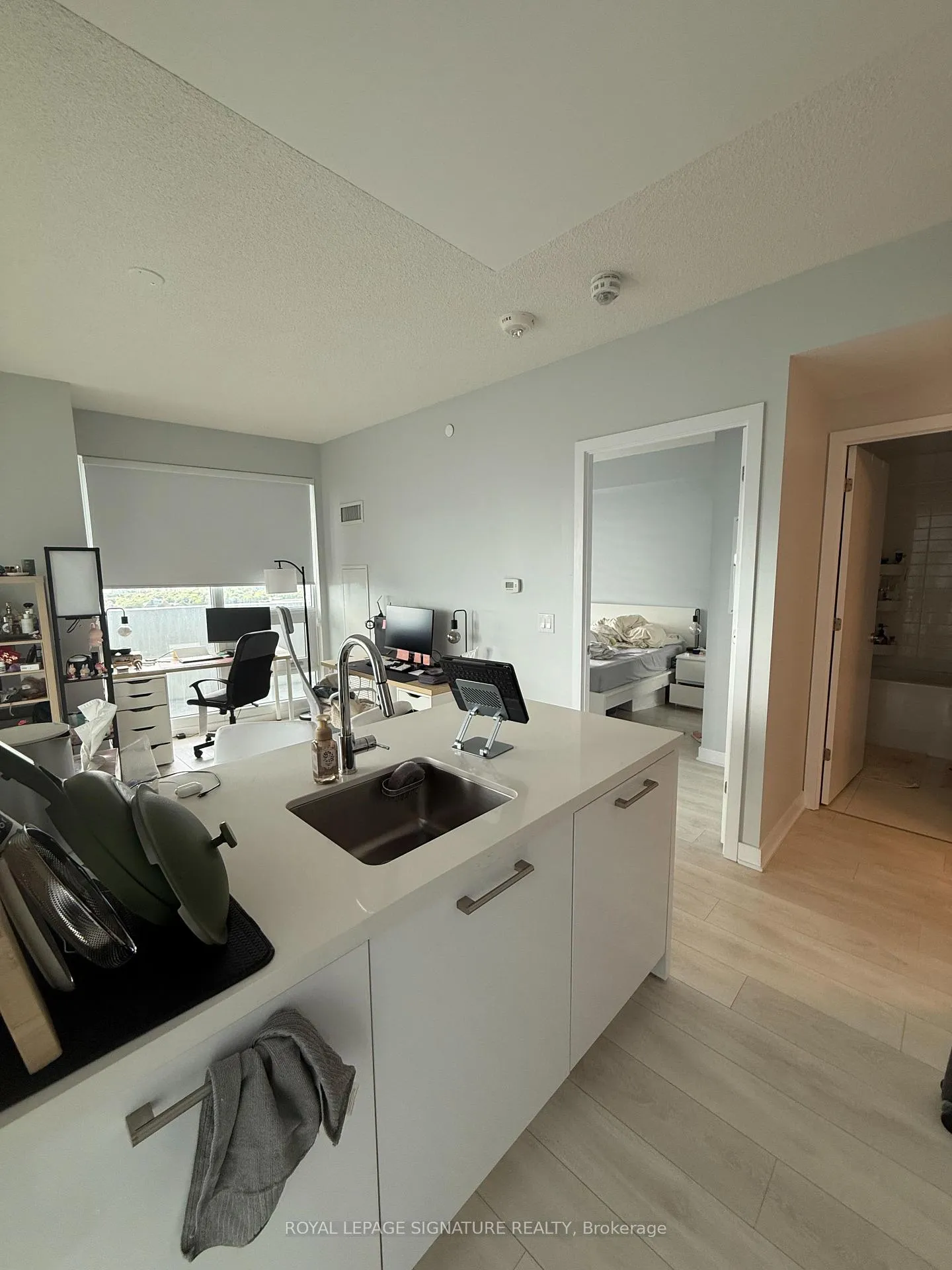 Photo 5 of Unit 2708, 2221 Yonge Street, Toronto, Mount Pleasant West — HOMEH