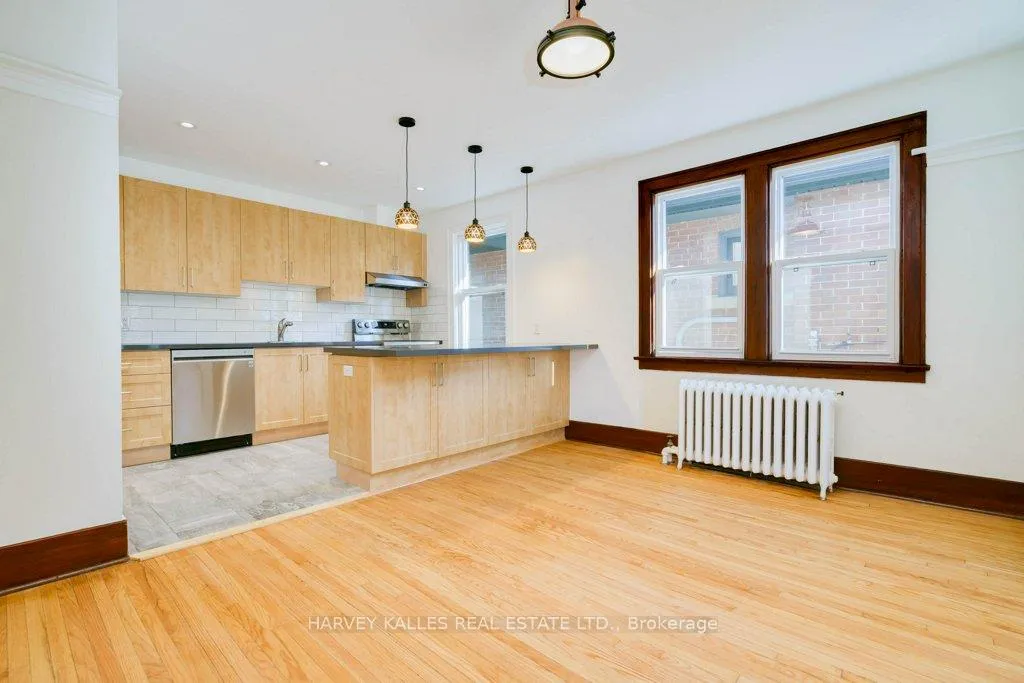 Photo 4 of Unit 2, 18 Golfdale Road, Toronto, Lawrence Park North — HOMEH