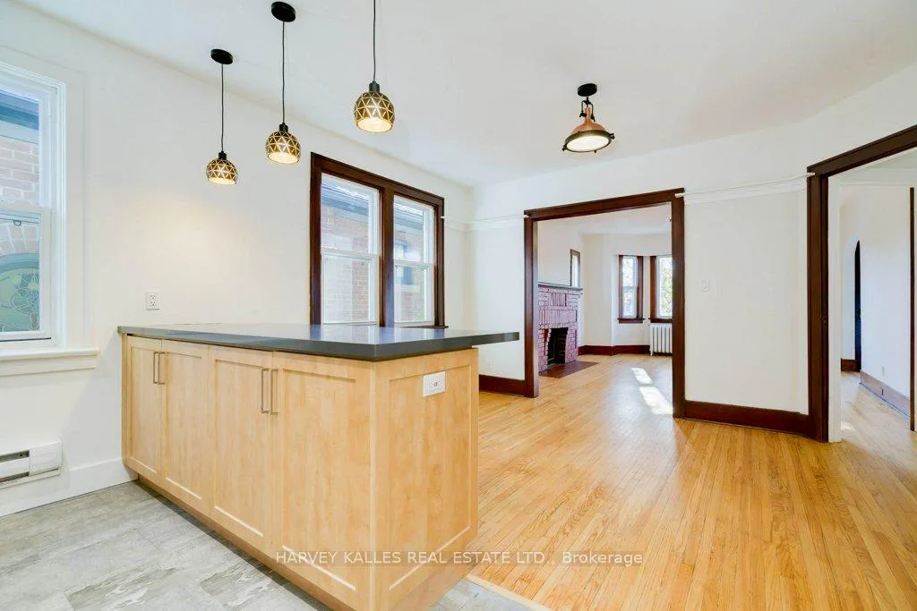 Photo 8 of Unit 2, 18 Golfdale Road, Toronto, Lawrence Park North — HOMEH