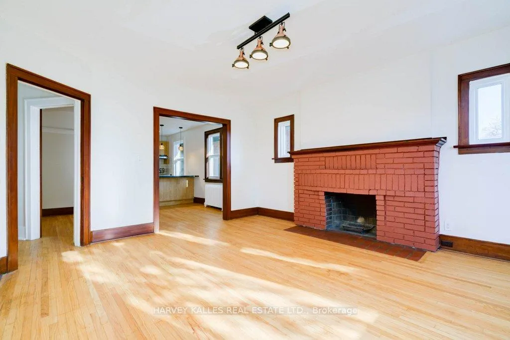 Photo 12 of Unit 2, 18 Golfdale Road, Toronto, Lawrence Park North — HOMEH