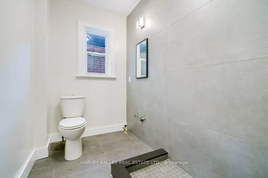 Photo 23 of Unit 2, 18 Golfdale Road, Toronto, Lawrence Park North — HOMEH