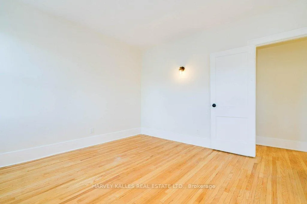 Photo 28 of Unit 2, 18 Golfdale Road, Toronto, Lawrence Park North — HOMEH