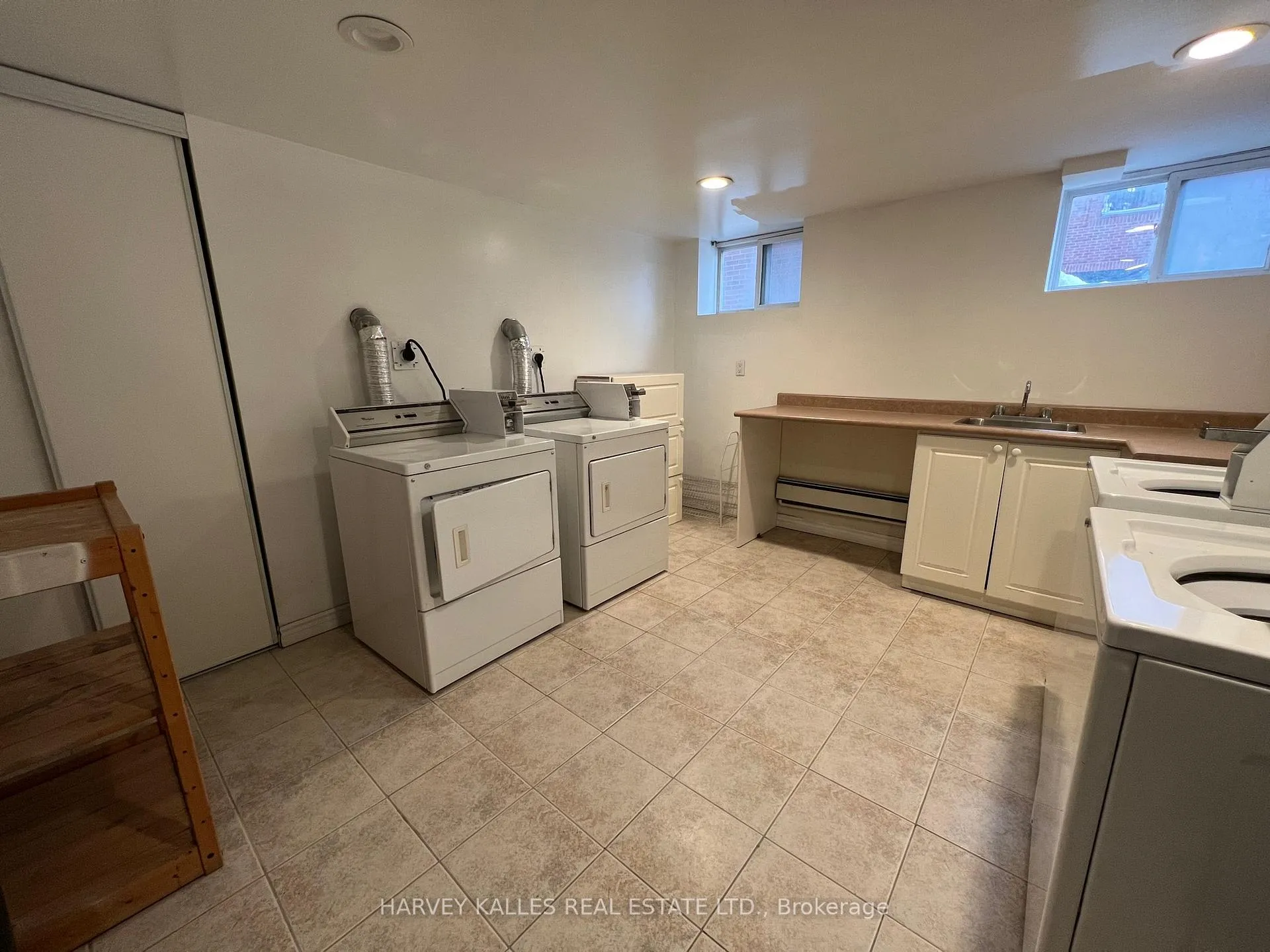 Photo 33 of Unit 2, 18 Golfdale Road, Toronto, Lawrence Park North — HOMEH