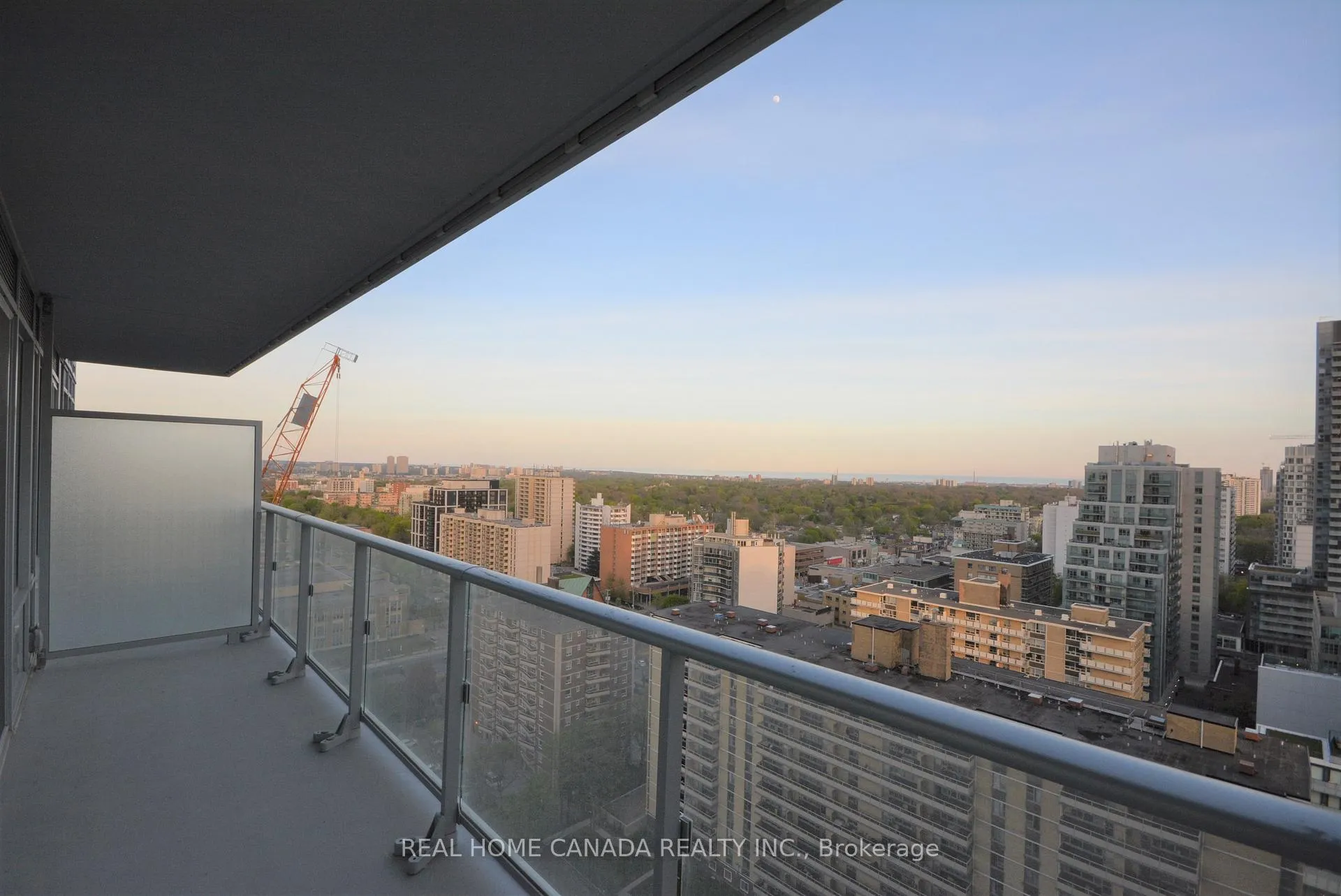 Photo 10 of Unit 2105, 195 Redpath Avenue, Toronto, Mount Pleasant West — HOMEH