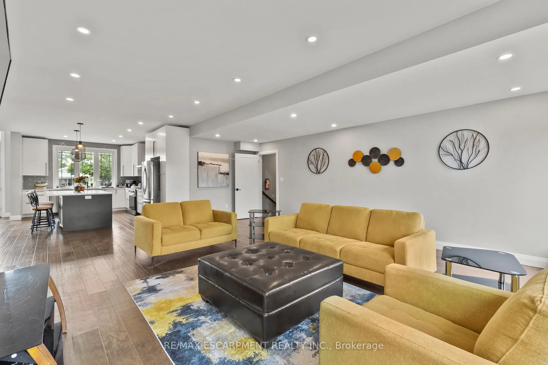 Photo 4 of 87 Owen Place, Hamilton, Greenford — HOMEH