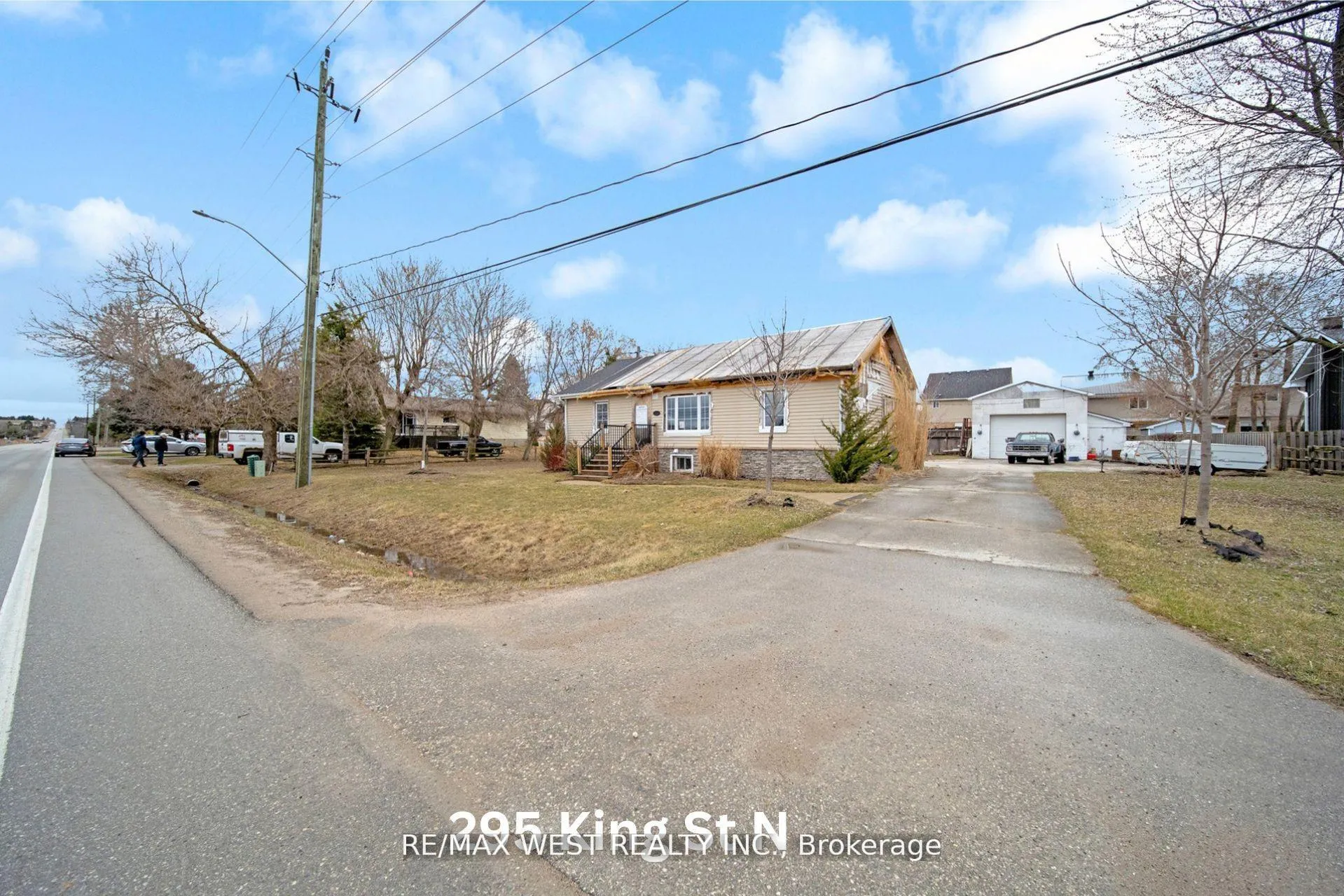 Photo 5 of 299&295 King Street N, New Tecumseth, Alliston — HOMEH