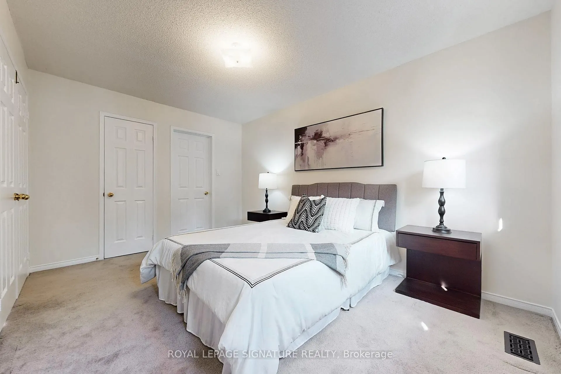Photo 27 of 263 Pinnacle Trail, Aurora, Bayview Wellington — HOMEH
