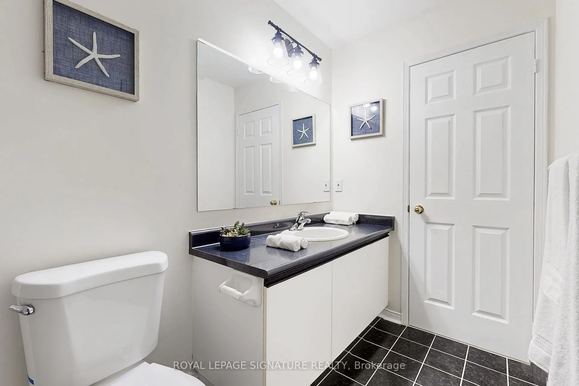 Photo 29 of 263 Pinnacle Trail, Aurora, Bayview Wellington — HOMEH