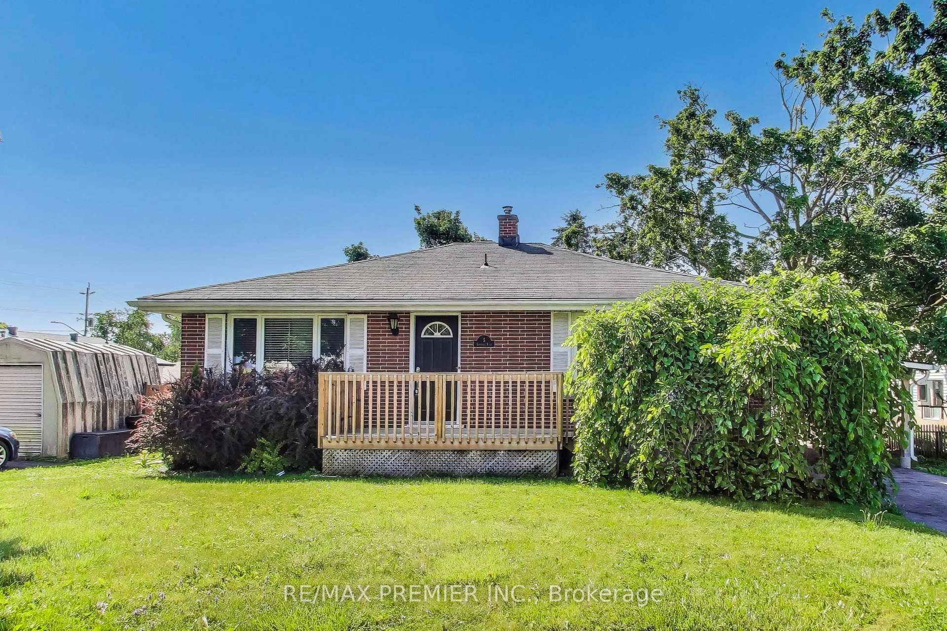 Front of 5 Golfdale Road