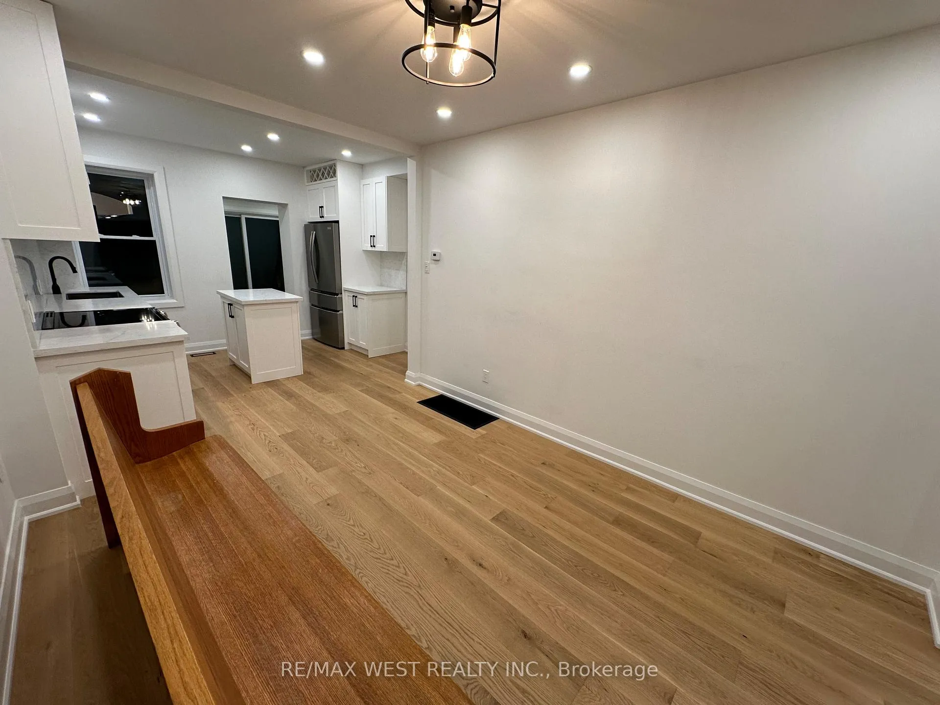 Photo 12 of 81 Kent Road, Toronto, Greenwood-Coxwell — HOMEH
