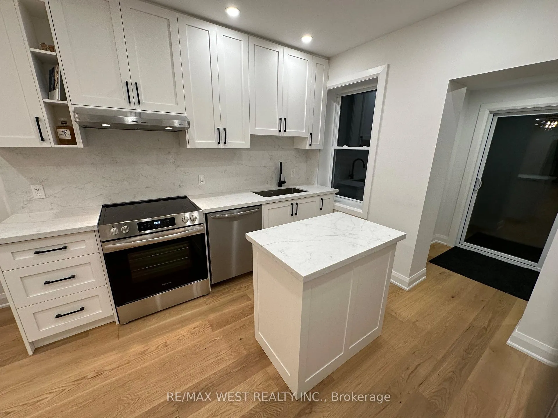 Photo 15 of 81 Kent Road, Toronto, Greenwood-Coxwell — HOMEH
